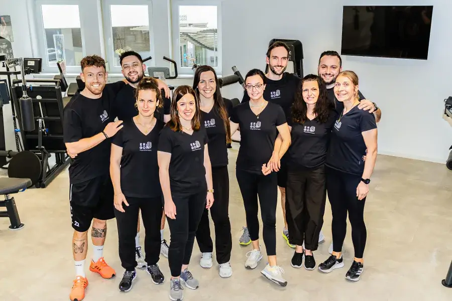 Gruppenbild des Teams von ERGON TEAM Physiotherapie Praxis Stuttgart
